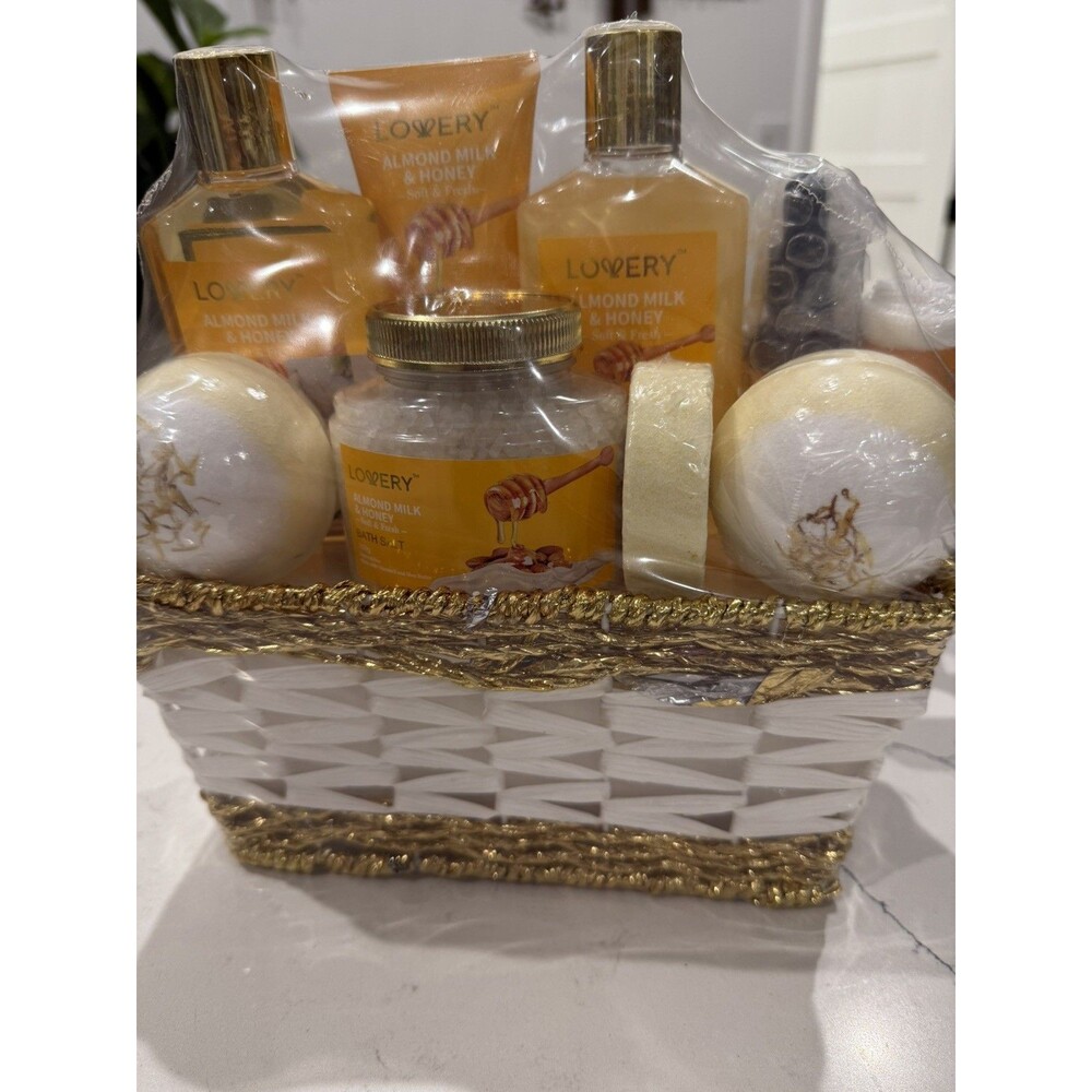 Gifts for Women Gift Basket for Women - 10 Pc Almond Milk & Honey Beauty & Perso